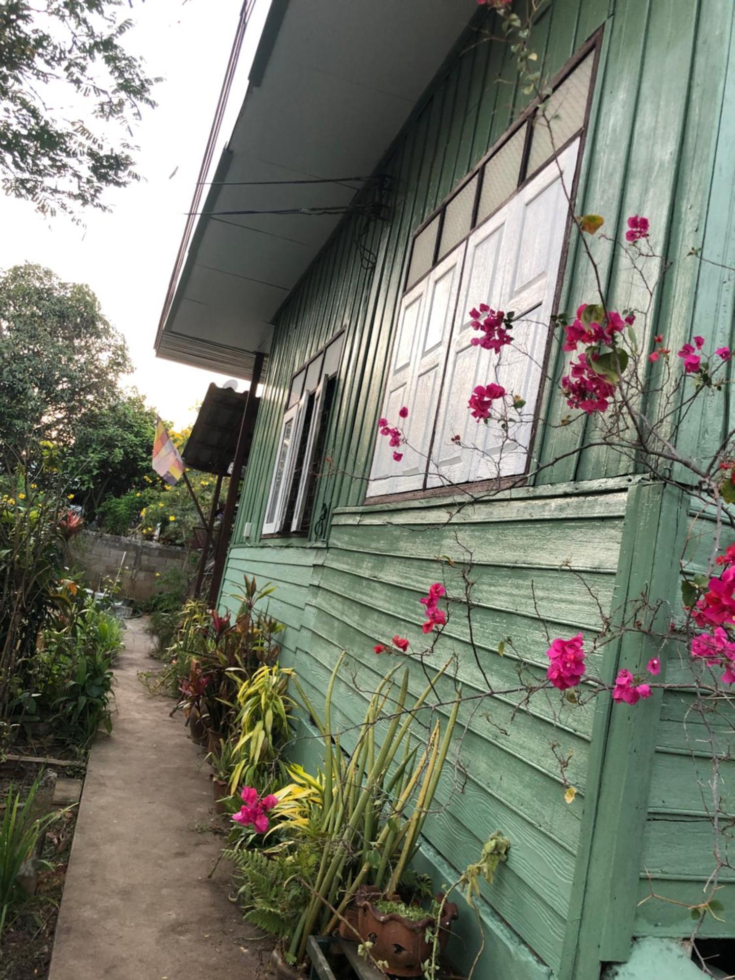 צ'יאנג ריי Baan Bua Guest House מראה חיצוני תמונה