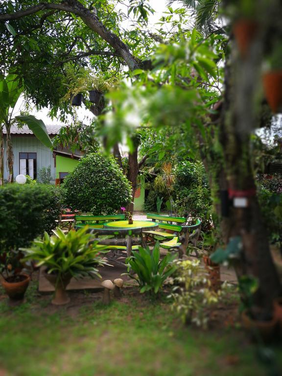 צ'יאנג ריי Baan Bua Guest House מראה חיצוני תמונה