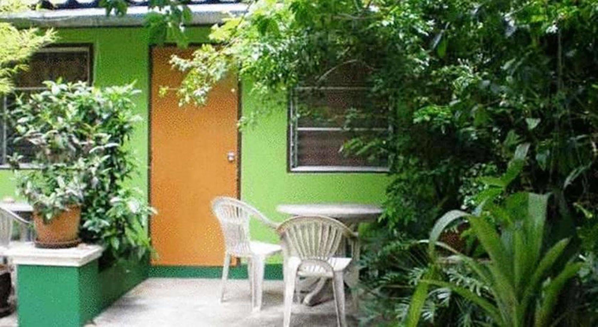 צ'יאנג ריי Baan Bua Guest House מראה חיצוני תמונה